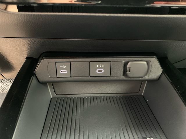 New 2026 Toyota Prius Plug-In Hybrid image 27