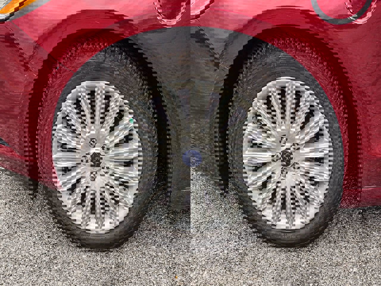 Used 2015 Ford Fusion Energi SE image 8