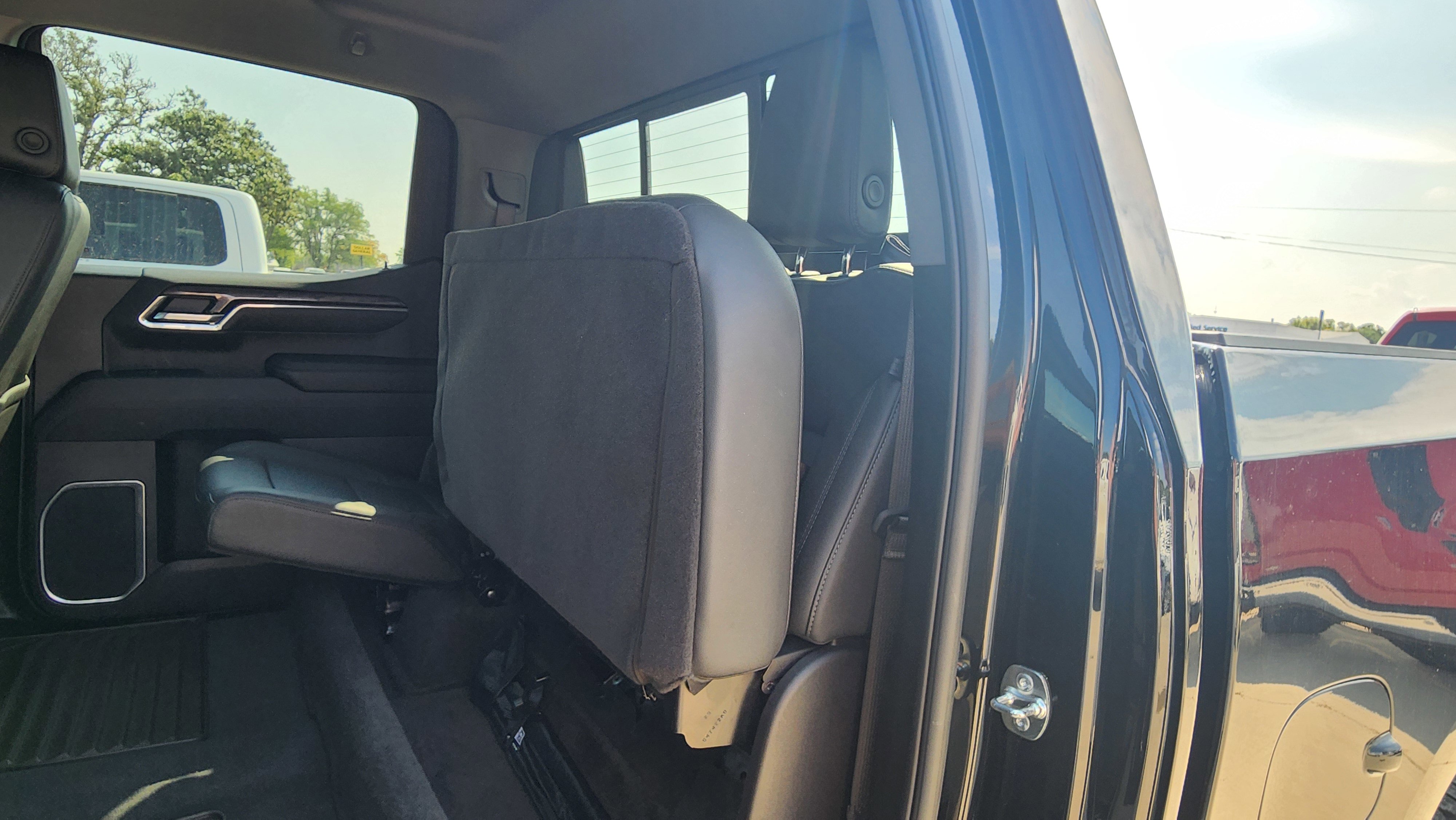 Used 2025 Chevrolet Silverado 1500 LTZ w/ Z71 Off-Road Package image 19