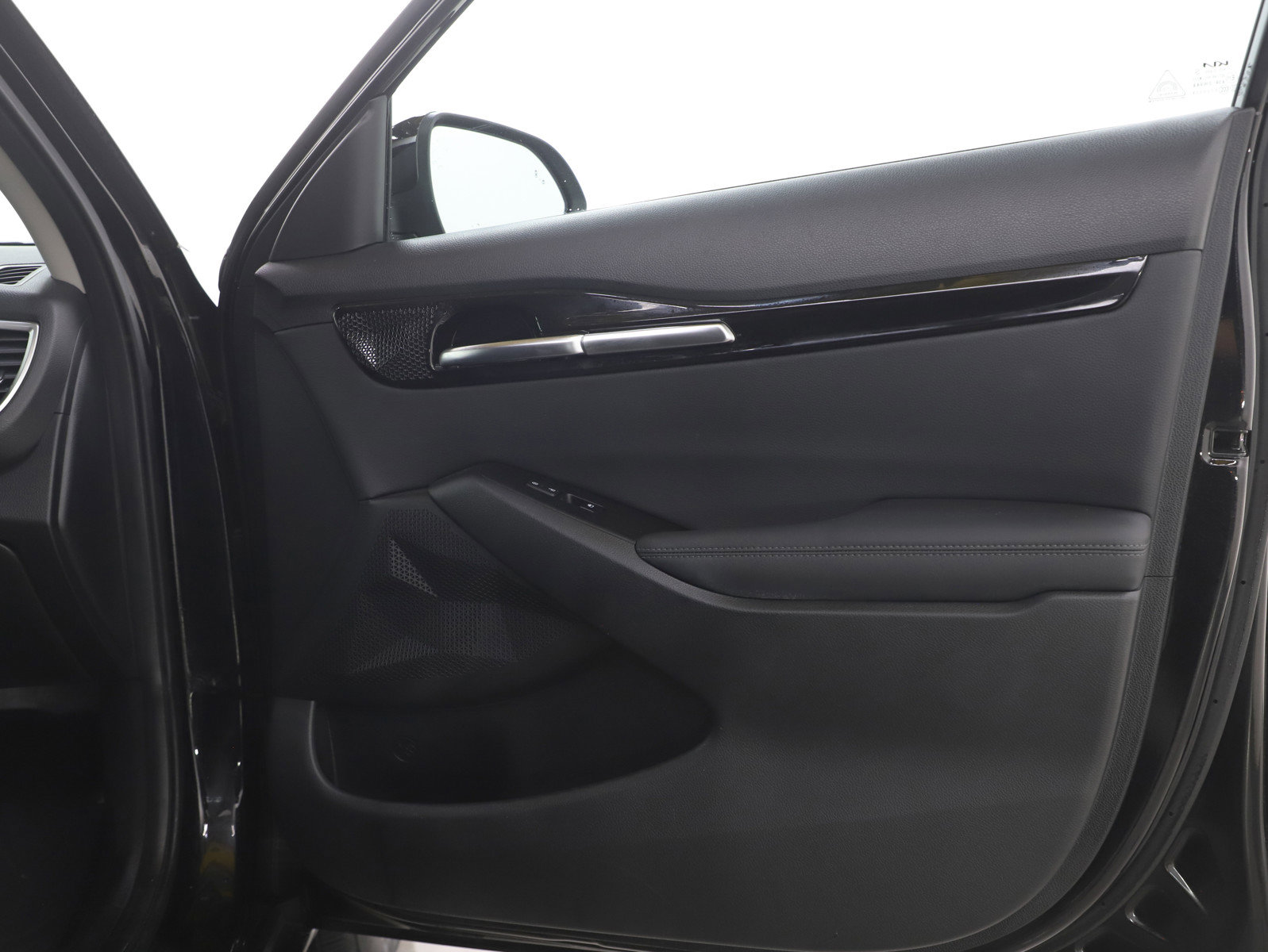 Used 2023 Kia Seltos EX image 11