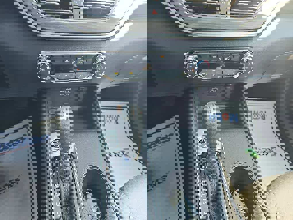 Used 2025 Nissan Altima 2.5 SV image 17
