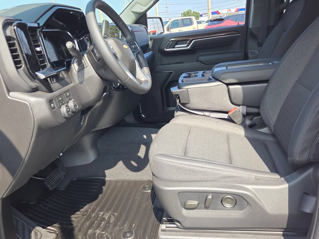 New 2026 Chevrolet Silverado 1500 LT AWD/4WD image 3