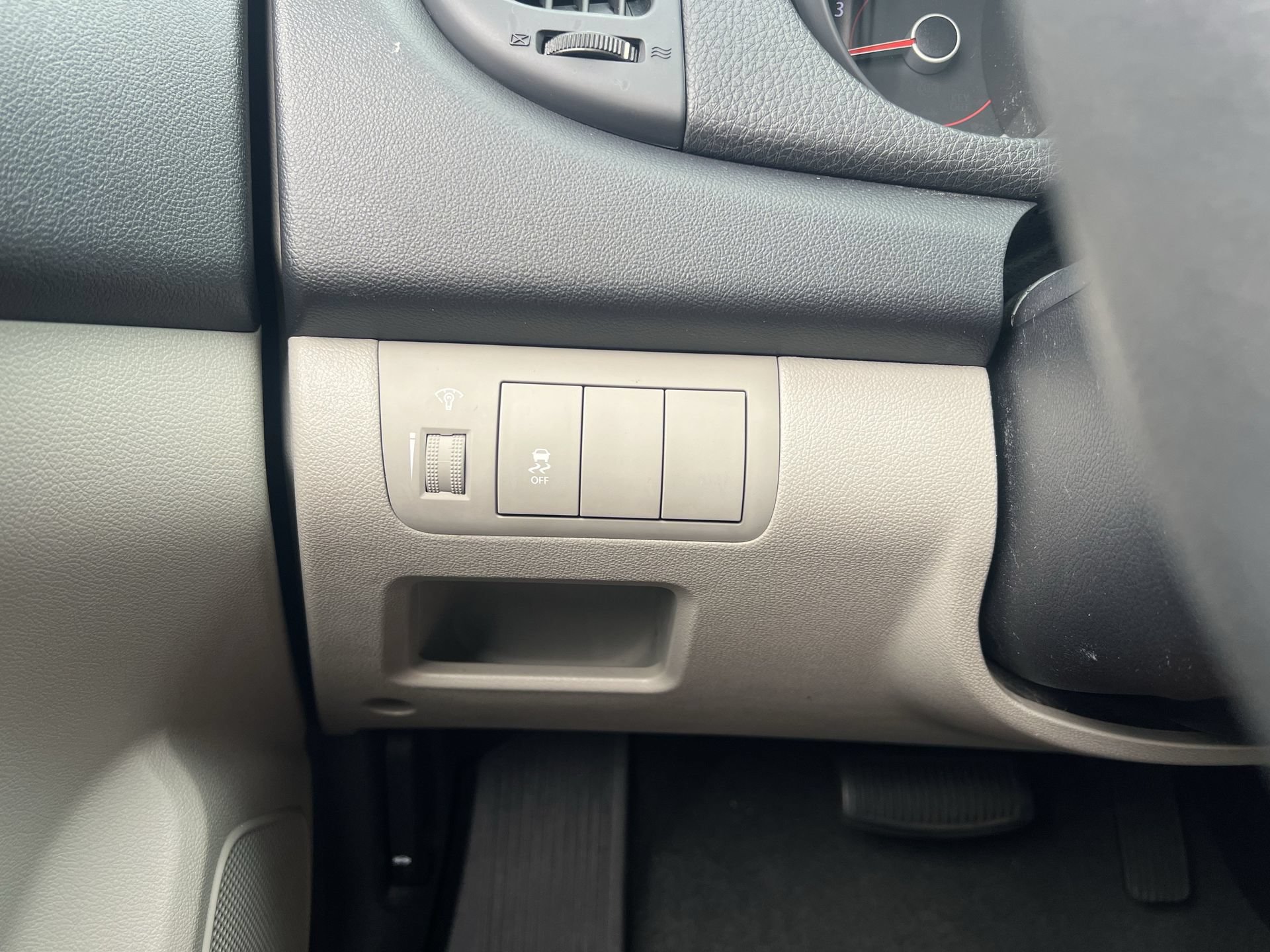 Used 2012 Kia Forte LX FWD image 11