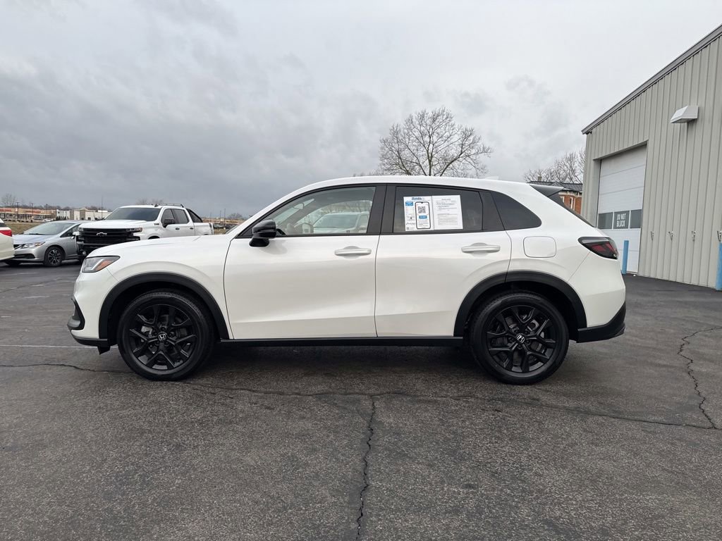 Certified 2025 Honda HR-V Sport image 4