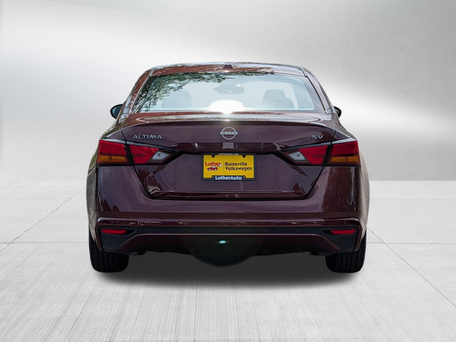 Used 2024 Nissan Altima 2.5 SV FWD image 6