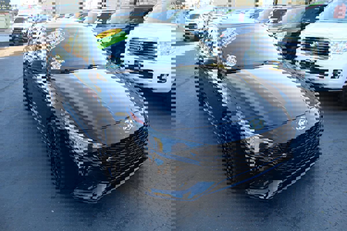 Used 2022 Hyundai Elantra N Line w/ Cargo Package image 8