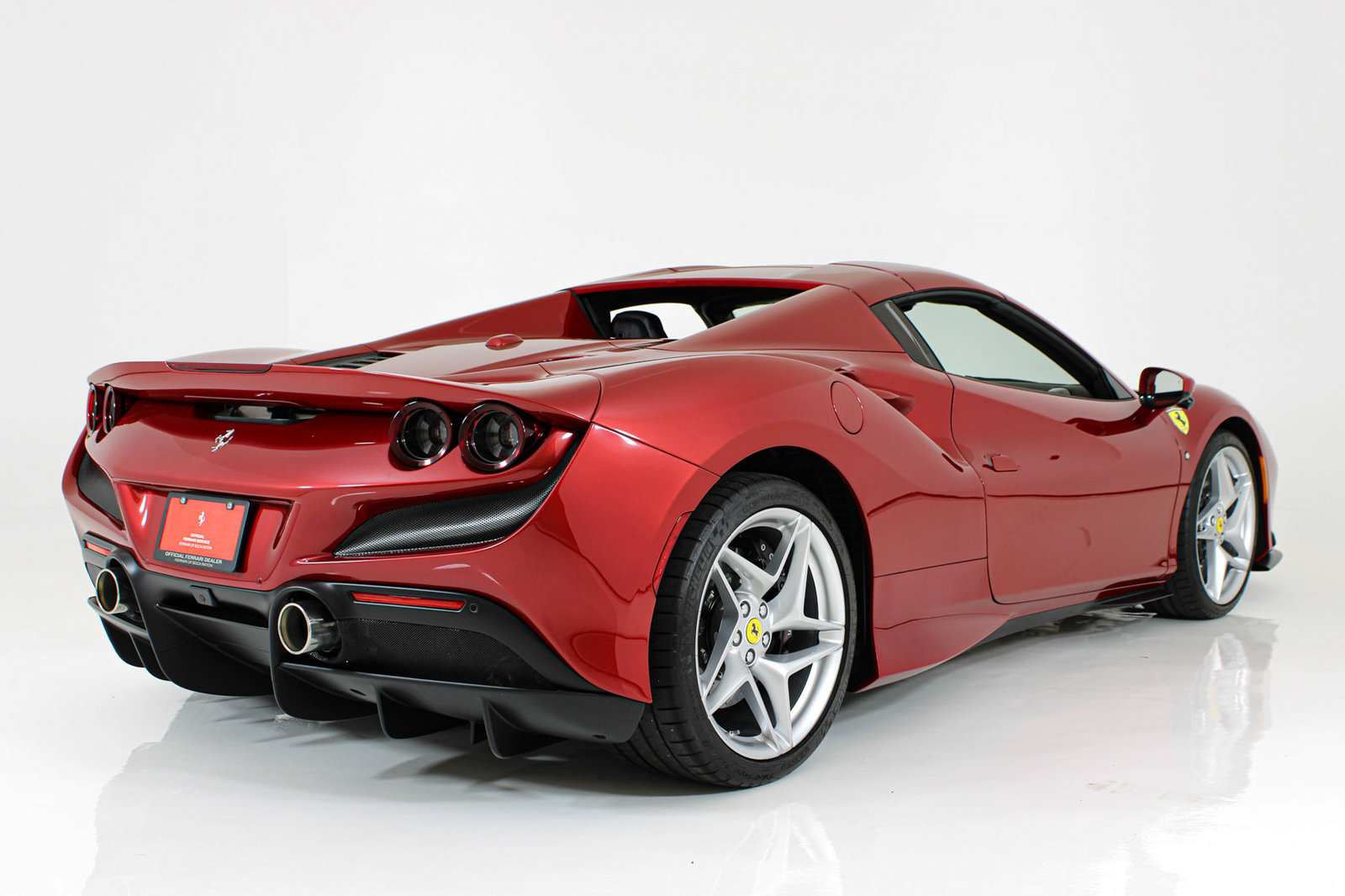 Certified 2023 Ferrari F8 Tributo RWD image 13