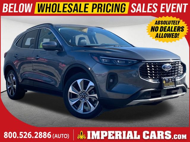 Used 2024 Ford Escape Platinum image 1