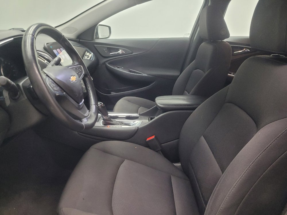 Used 2018 Chevrolet Malibu LT FWD image 17