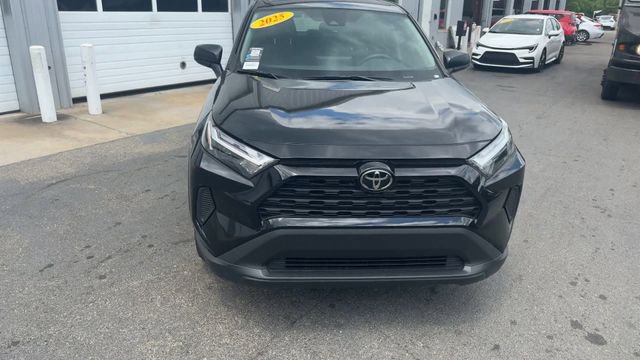 Used 2025 Toyota RAV4 LE FWD image 4