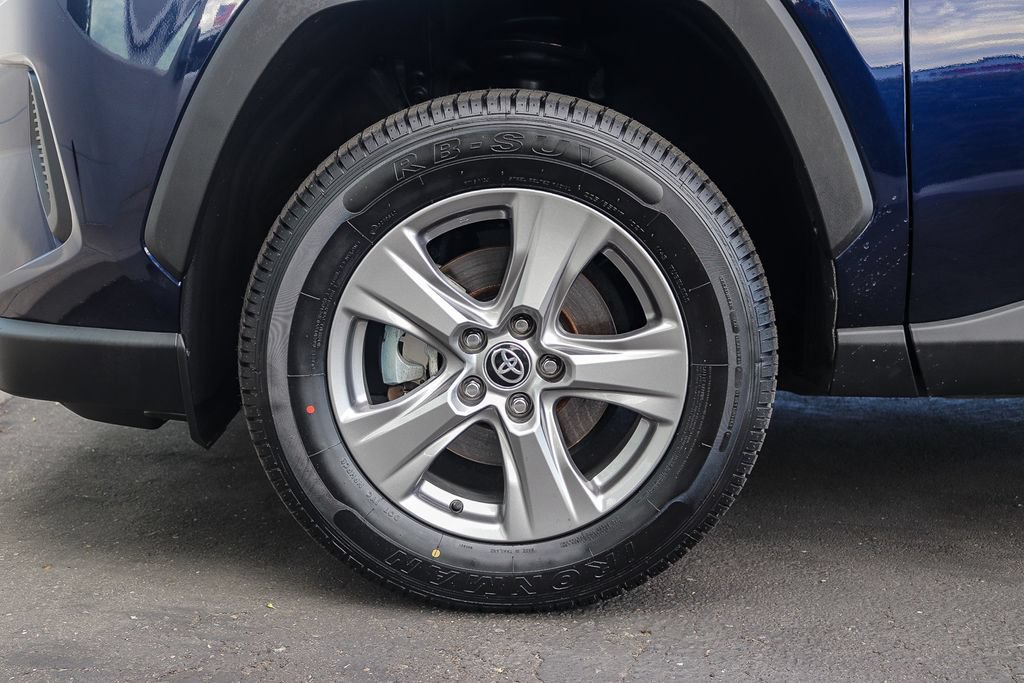 Used 2024 Toyota RAV4 XLE FWD image 9