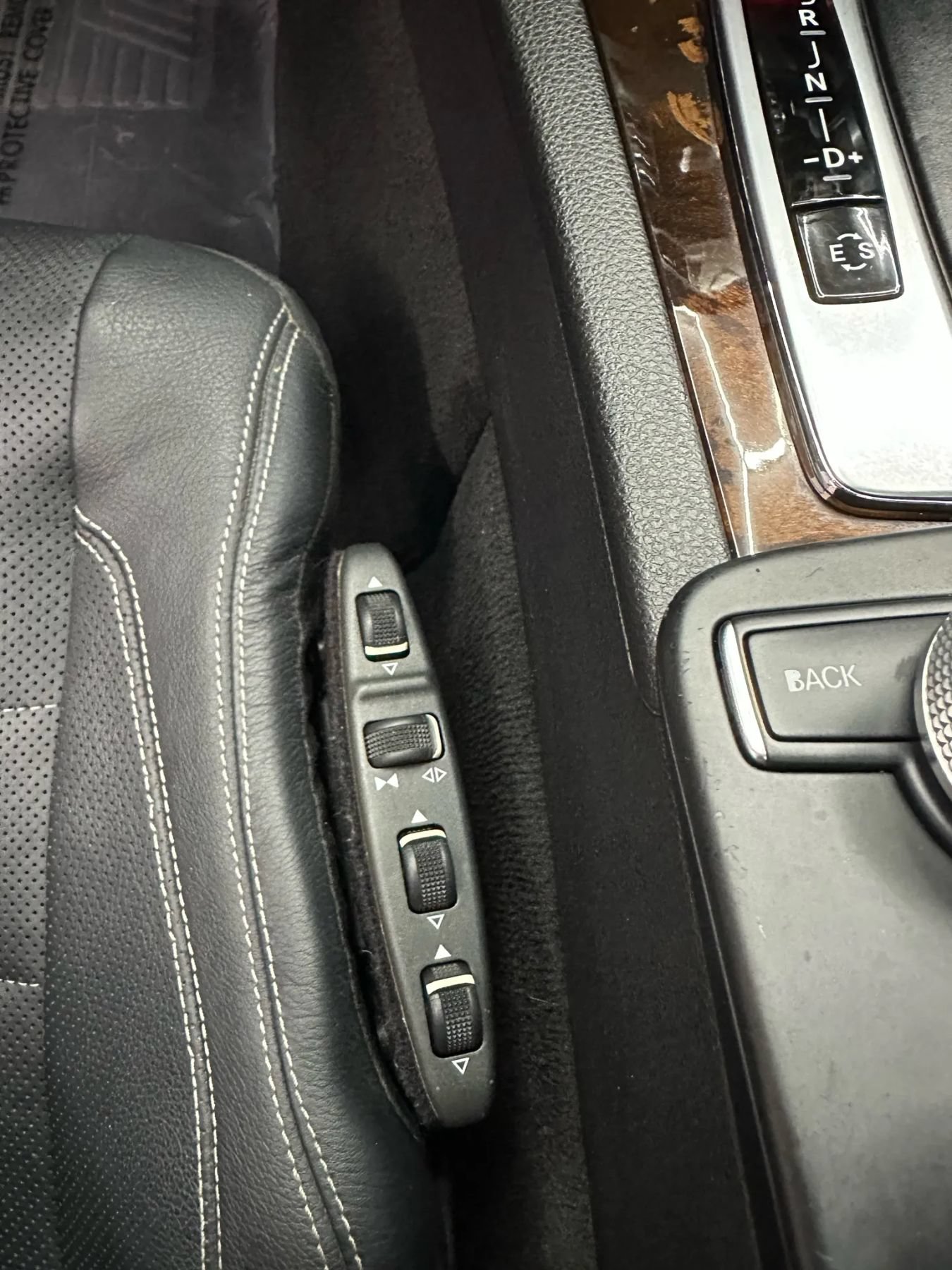Used 2012 Mercedes-Benz E 350 4MATIC Coupe w/ Premium 2 Pkg image 21