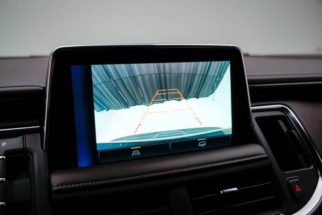 Used 2024 Chevrolet Suburban LT image 29