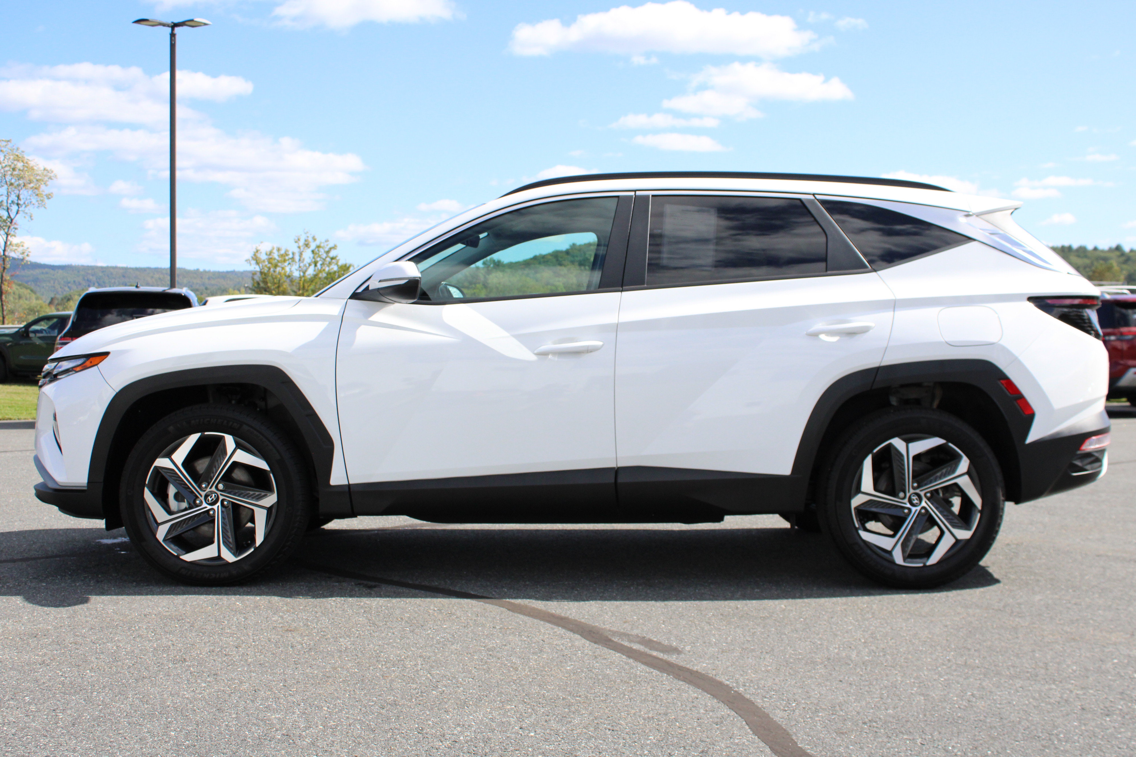 Used 2024 Hyundai Tucson SEL w/ Convenience Package AWD/4WD image 11