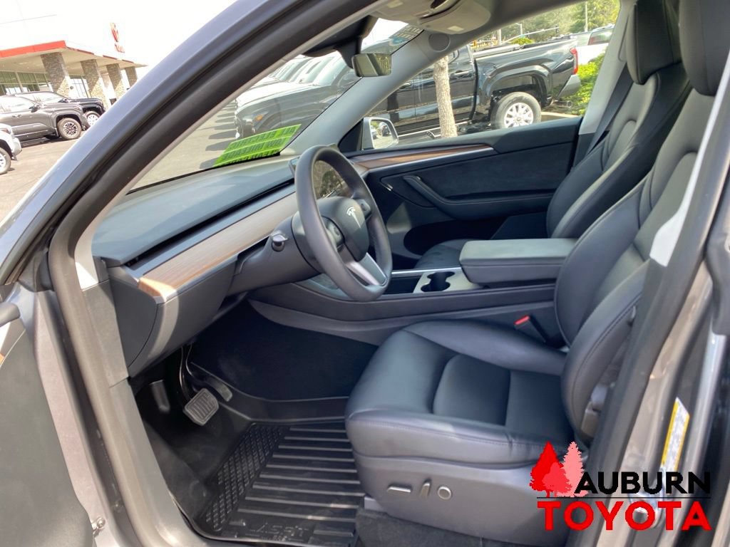 Used 2025 Tesla Model Y Long Range AWD/4WD image 37