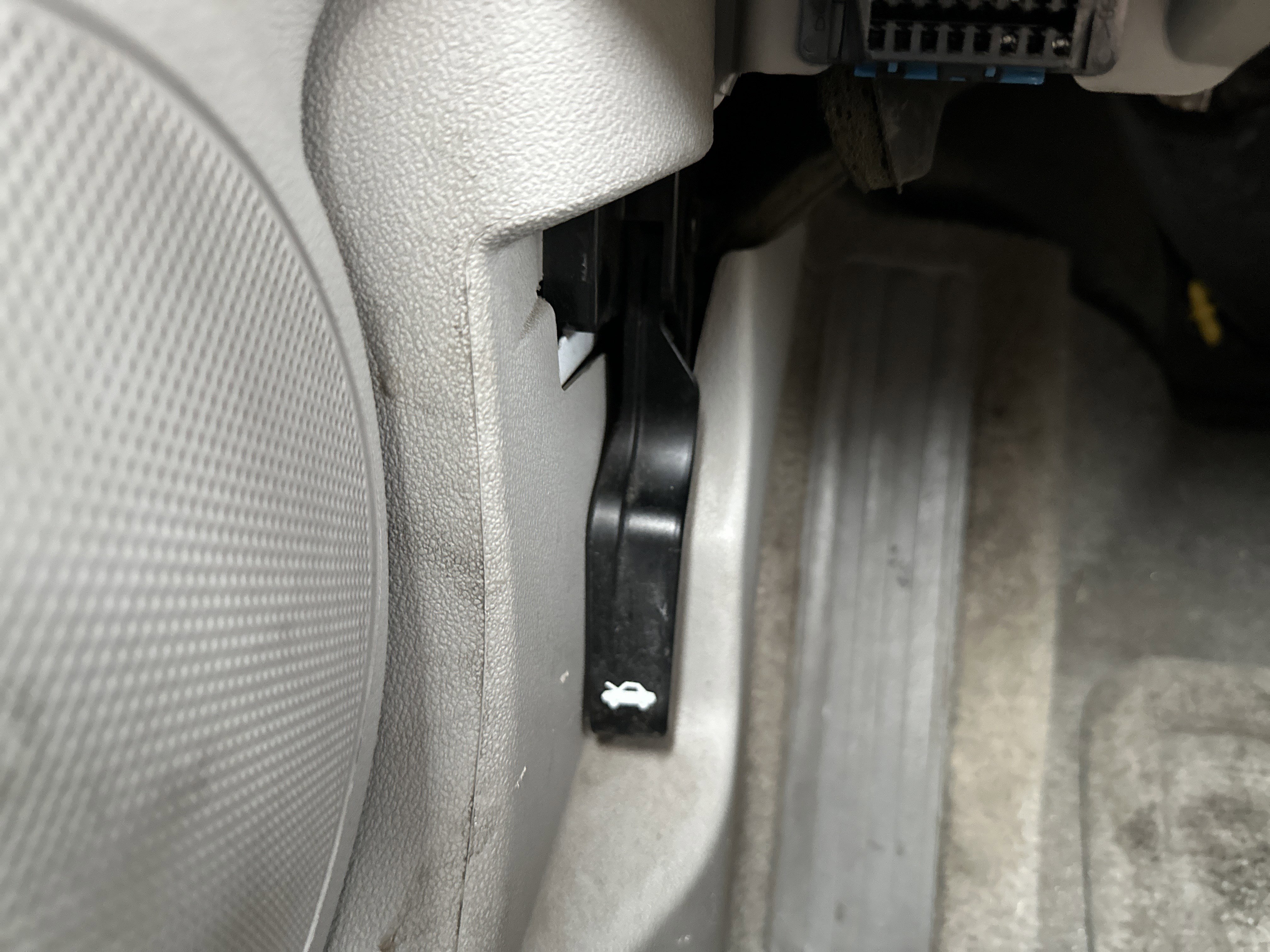 Used 2009 Chevrolet Cobalt LT w/ Preferred Equipment Group image 26