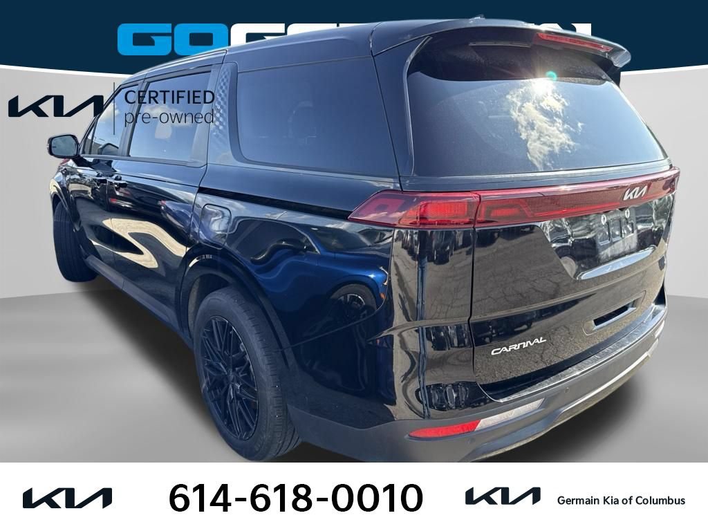 Certified 2024 Kia Carnival EX FWD image 3
