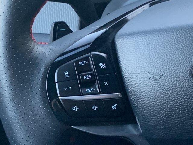 Certified 2025 Ford Explorer ST AWD/4WD image 14