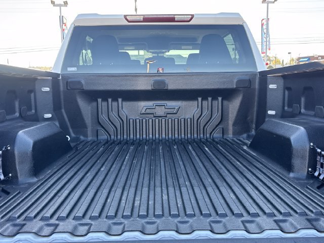 Used 2023 Chevrolet Silverado 1500 LT AWD/4WD image 12