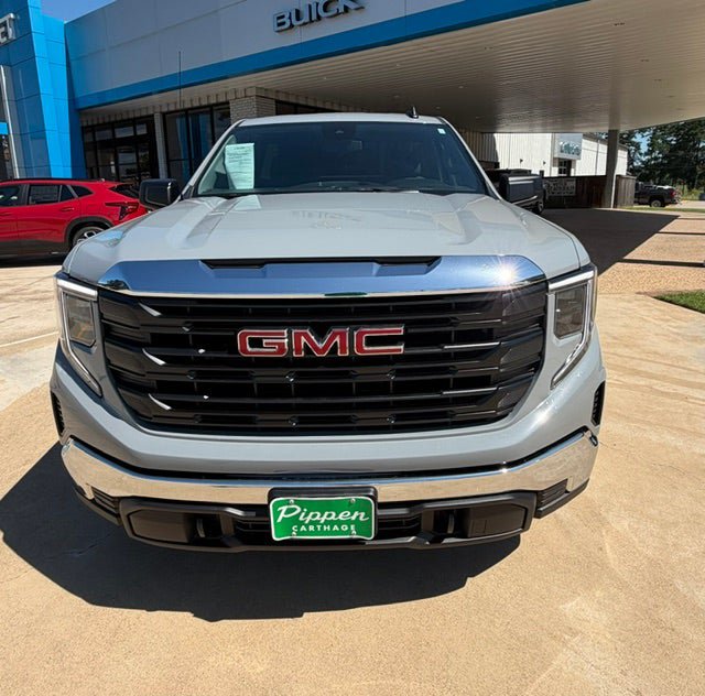Used 2024 GMC Sierra 1500 Pro w/ Pro Value Package AWD/4WD image 3