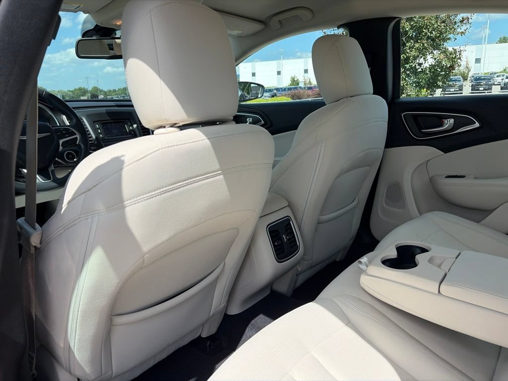 Used 2015 Chrysler 200 Limited w/ Convenience Group FWD image 37