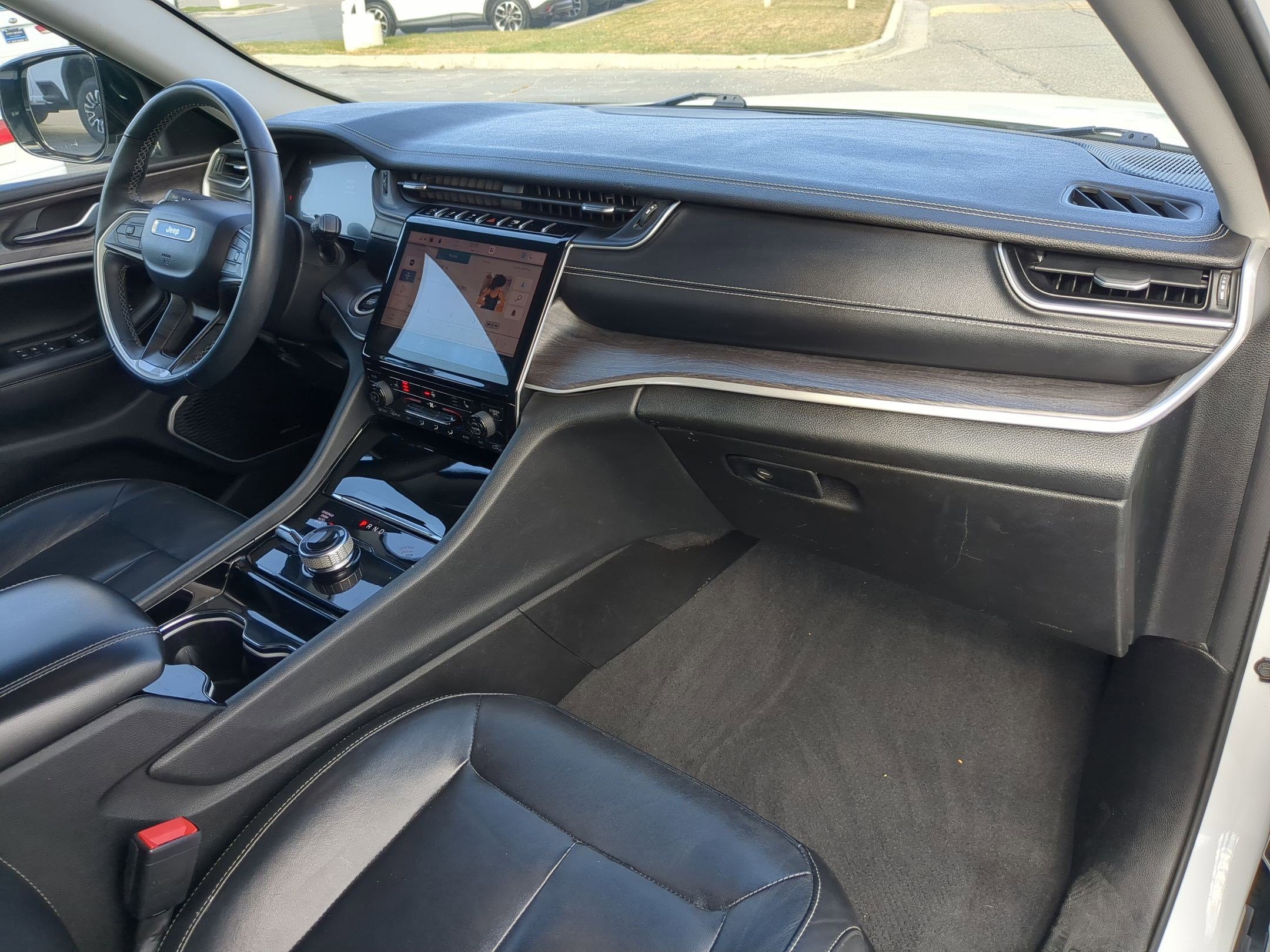 Used 2021 Jeep Grand Cherokee L Limited image 20