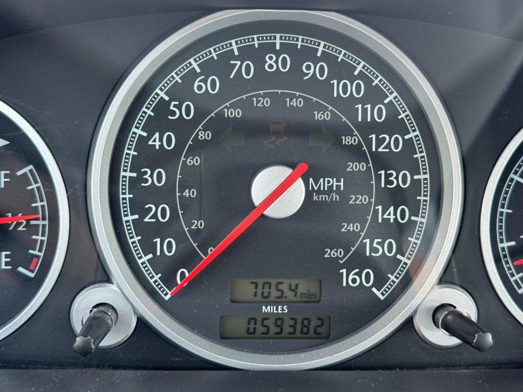 Used 2008 Chrysler Crossfire Limited RWD image 20