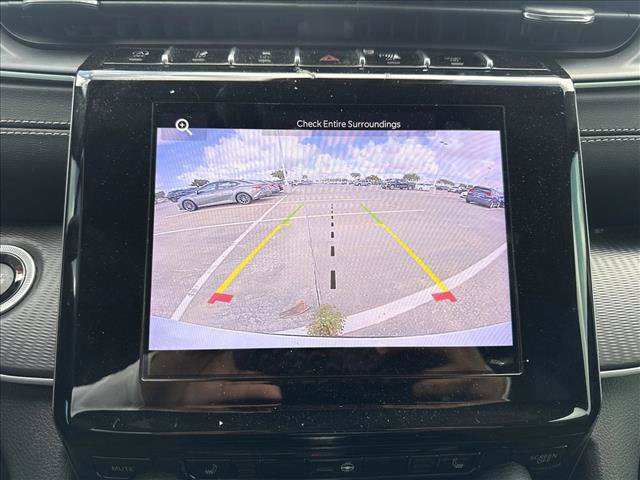 Used 2023 Jeep Grand Cherokee L Laredo AWD/4WD image 13