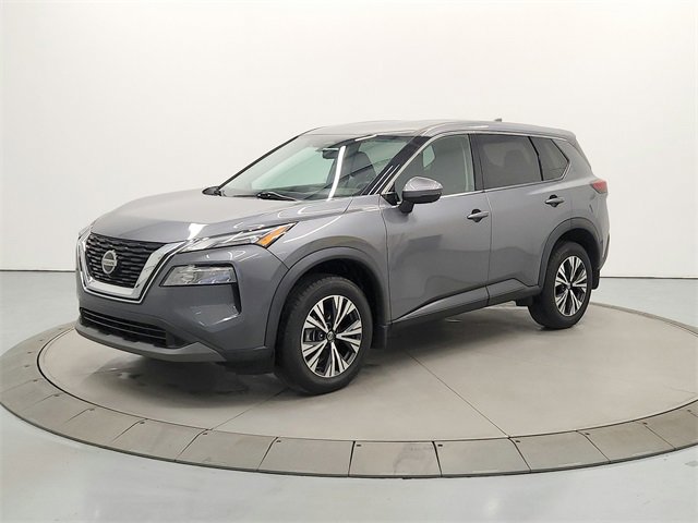 Used 2021 Nissan Rogue SV image 3