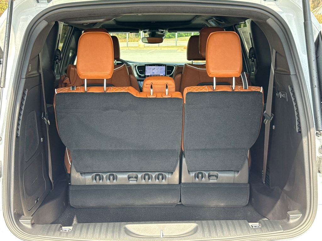 New 2026 Chrysler Pacifica Pinnacle image 17