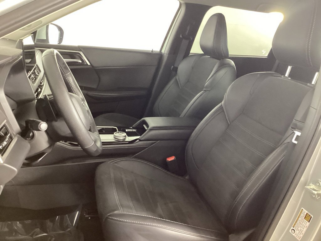 Used 2025 Mitsubishi Outlander SE AWD/4WD image 10