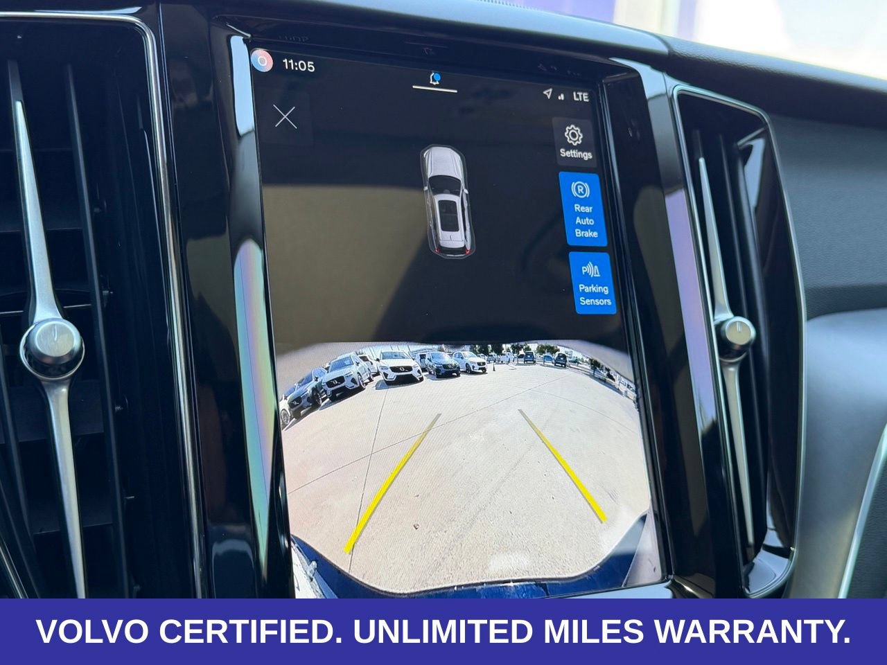 Certified 2024 Volvo XC60 B5 Core AWD/4WD image 24