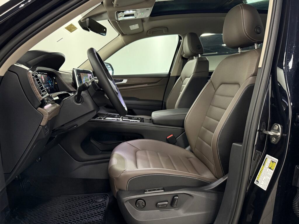 New 2026 Volkswagen Atlas SEL image 18