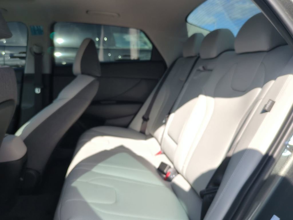 New 2026 Hyundai Elantra Limited image 14