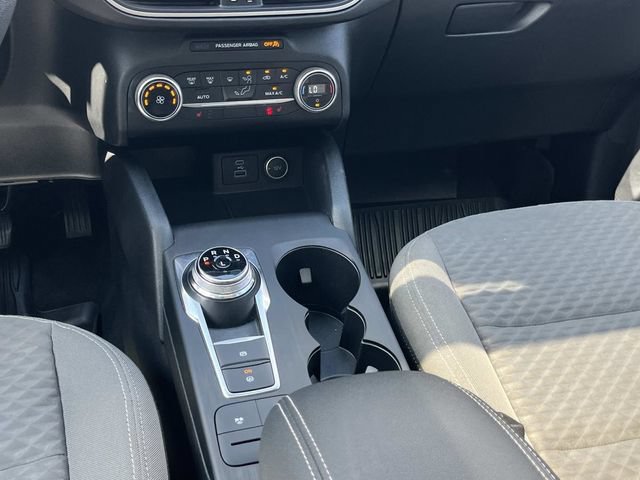 Used 2020 Ford Escape SE FWD image 21