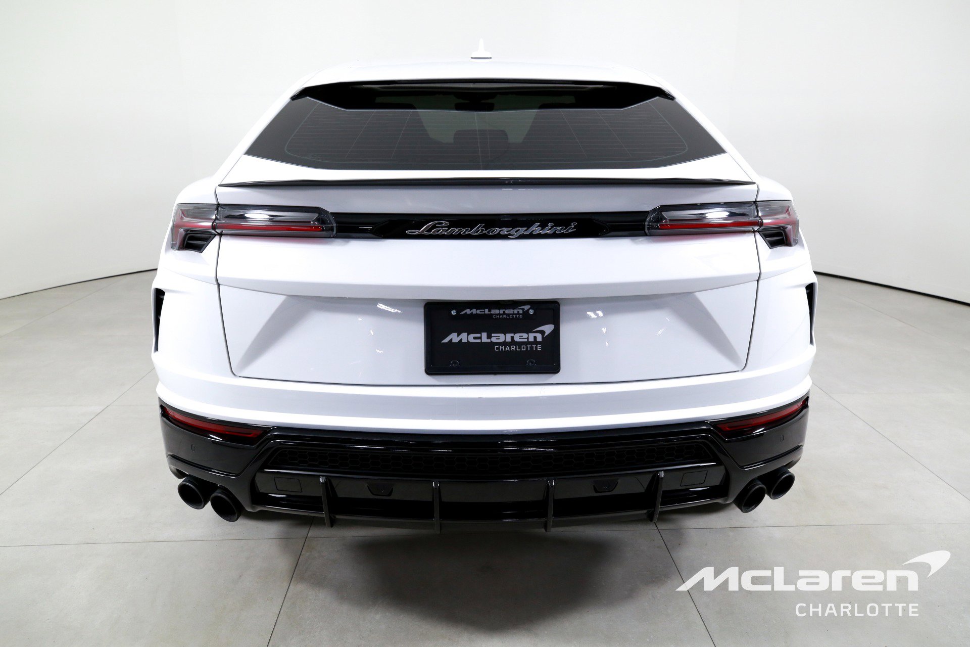Used 2022 Lamborghini Urus AWD/4WD image 7