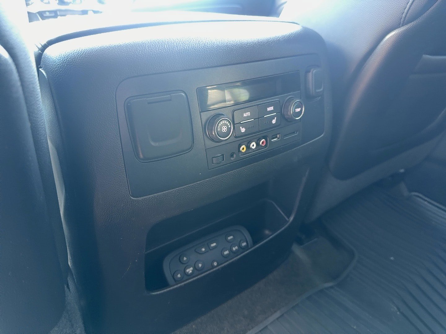 Used 2016 Chevrolet Suburban LTZ AWD/4WD image 15
