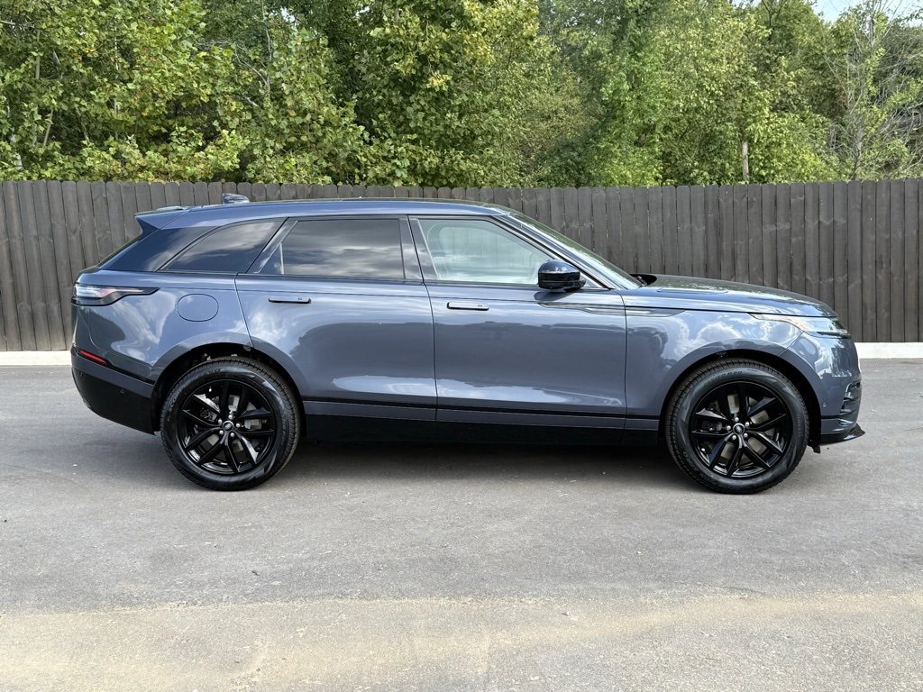 New 2026 Land Rover Range Rover Velar Dynamic SE image 7