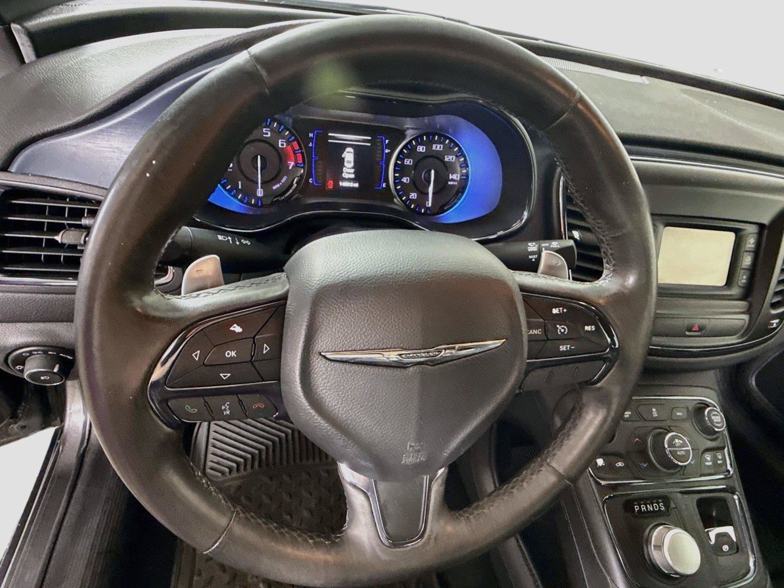Used 2015 Chrysler 200 S FWD image 5