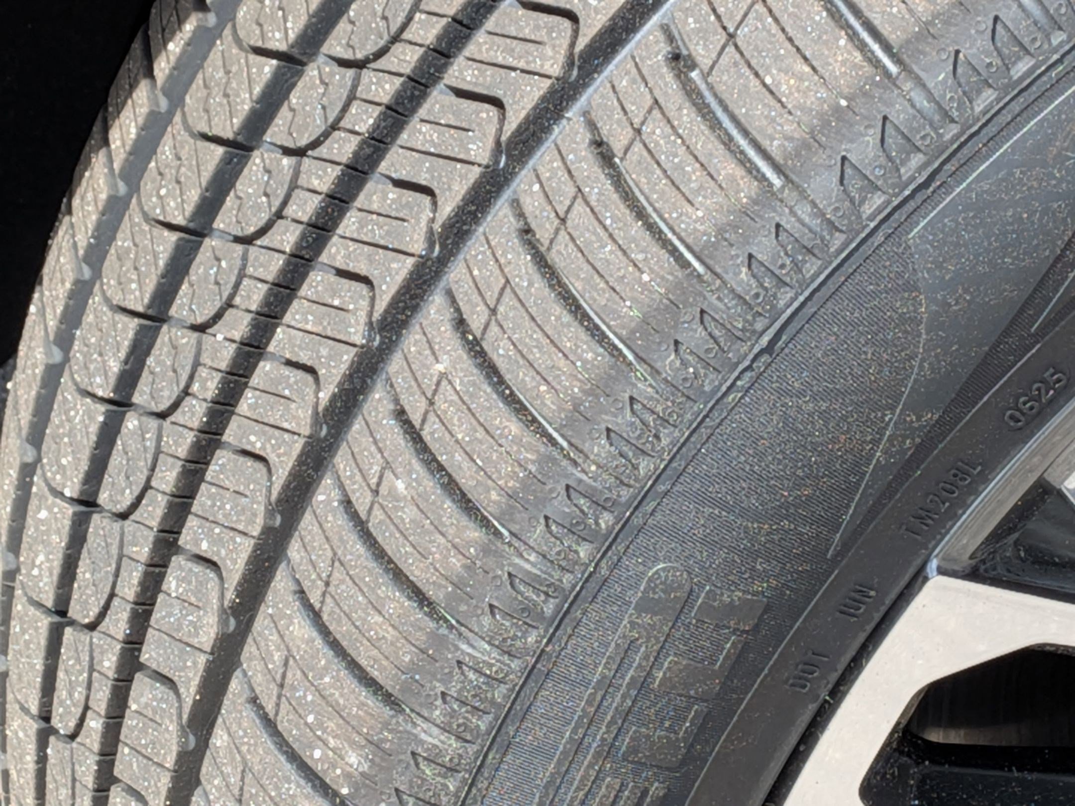 Used 2024 GMC Yukon Denali Ultimate image 11