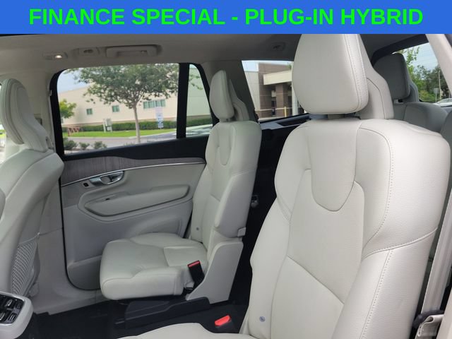 Used 2024 Volvo XC90 T8 Plus w/ Protection Package Premier AWD/4WD image 11