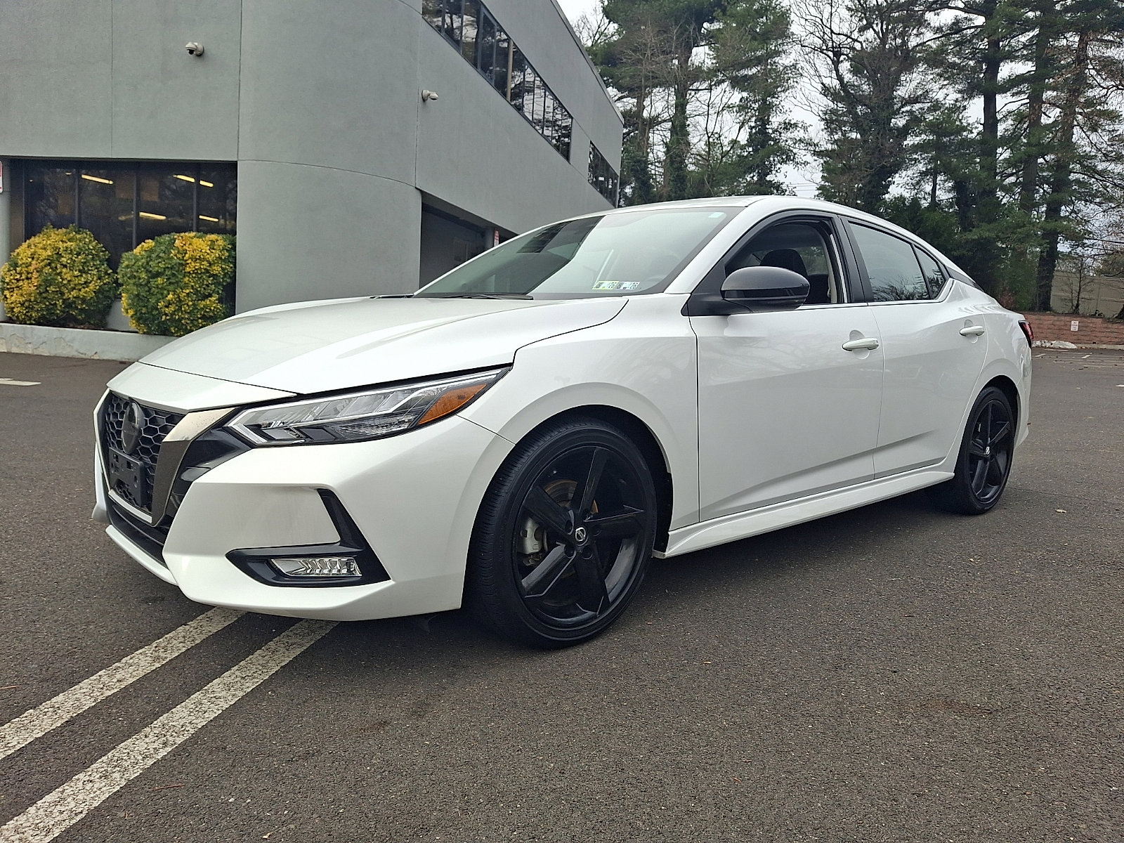 Certified 2023 Nissan Sentra SR w/ Electronics Package image 3