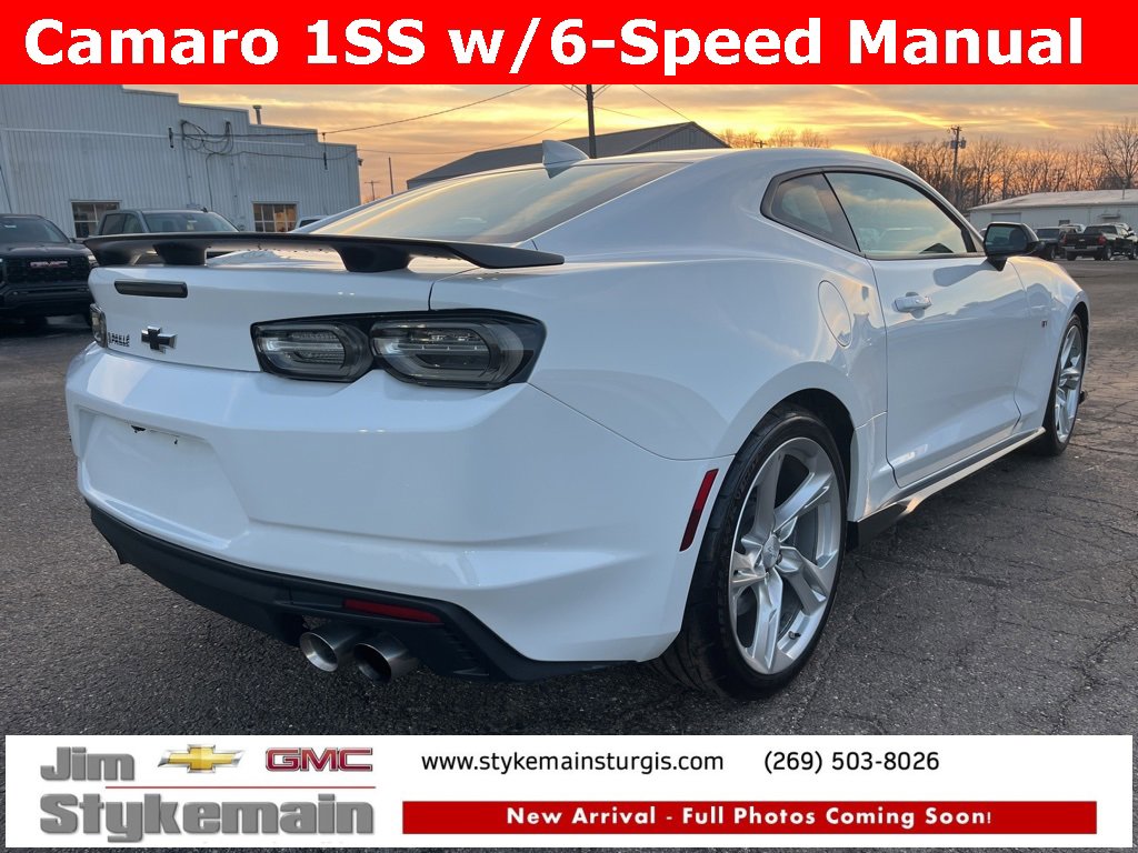 Used 2022 Chevrolet Camaro LT image 4