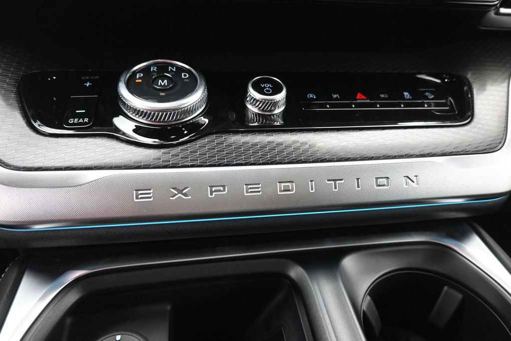 New 2027 Ford Expedition Max Platinum w/ Stealth Appearance Package AWD/4WD image 28