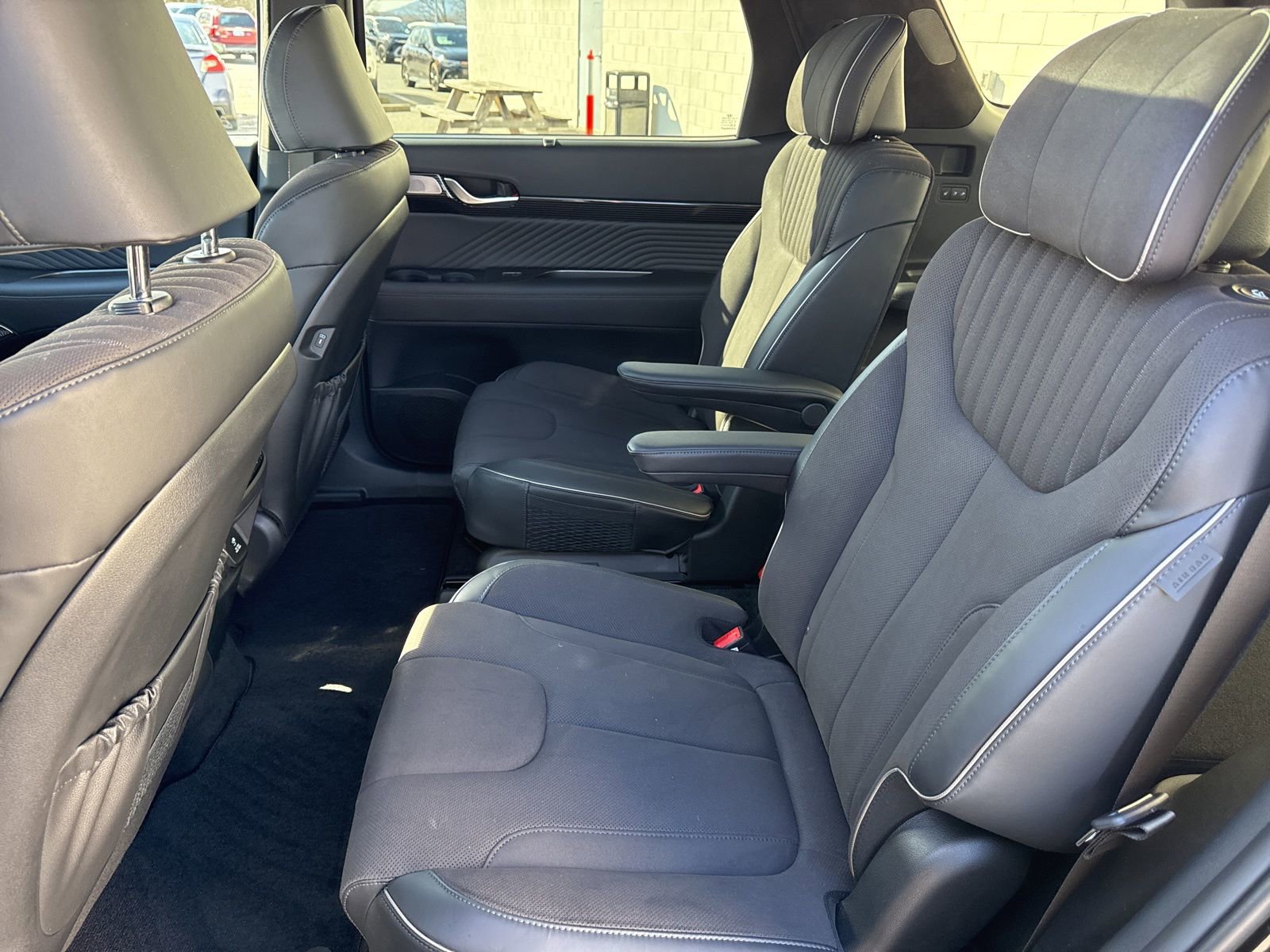 Used 2025 Hyundai Palisade Calligraphy image 16