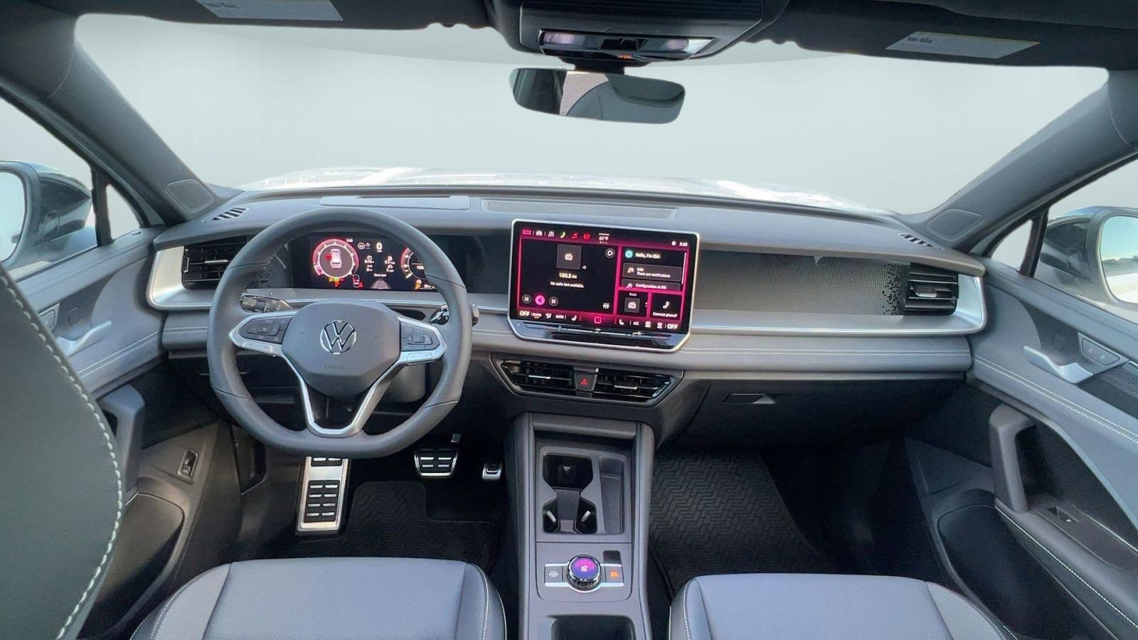 New 2026 Volkswagen Tiguan SE R-Line image 16
