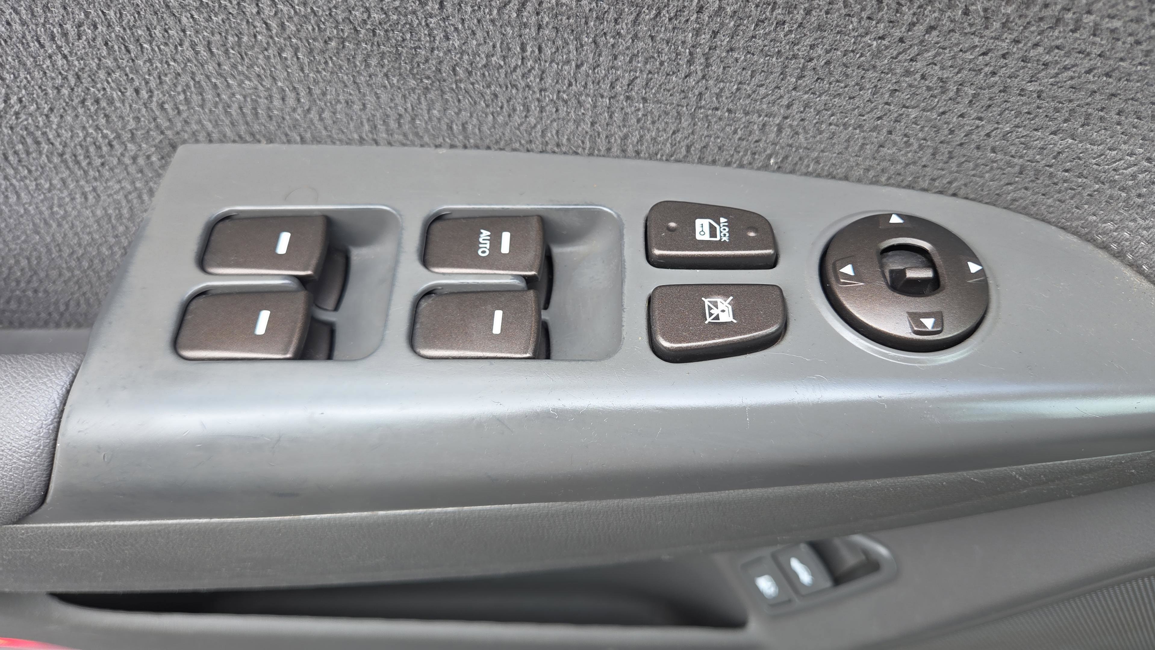 Used 2010 Hyundai Sonata SE FWD image 35