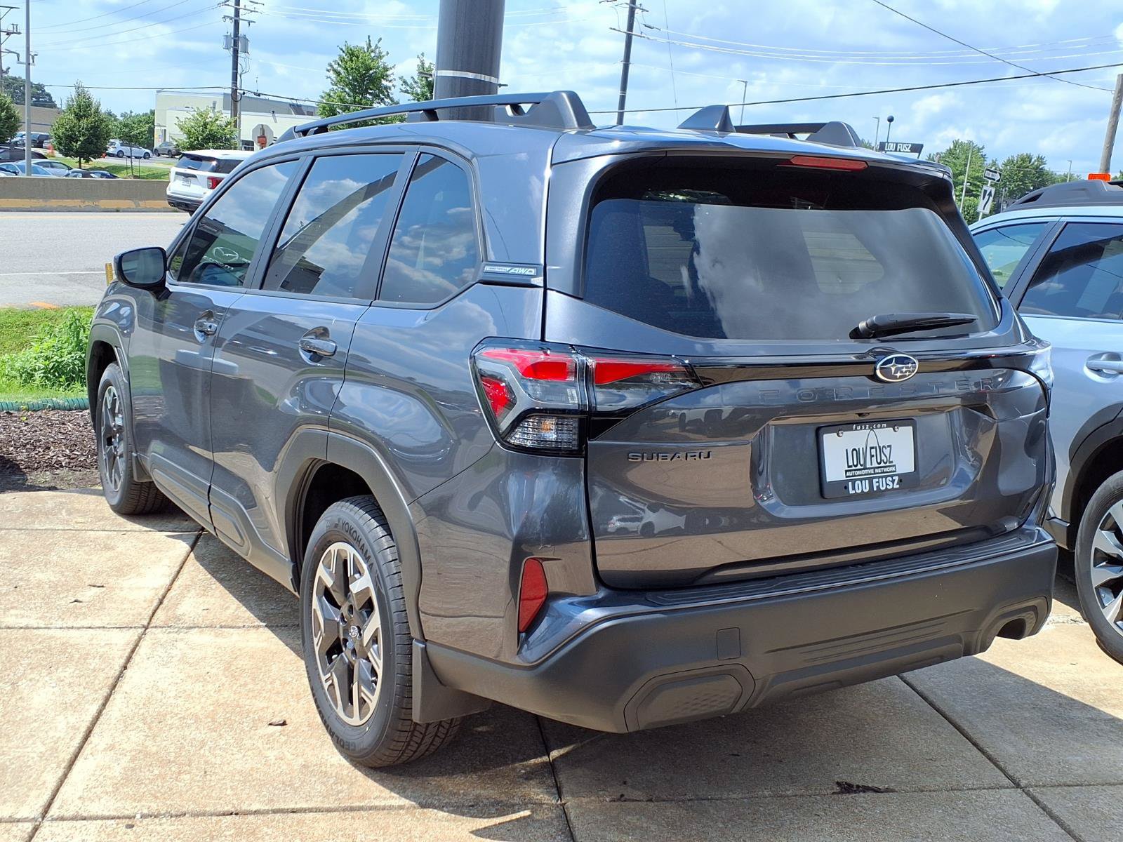 Used 2026 Subaru Forester Premium AWD/4WD image 2