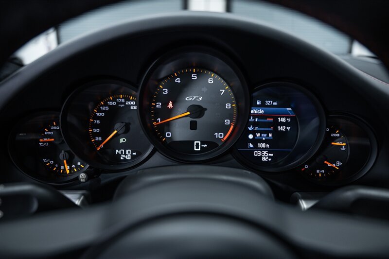 Used 2018 Porsche 911 GT3 RWD image 17