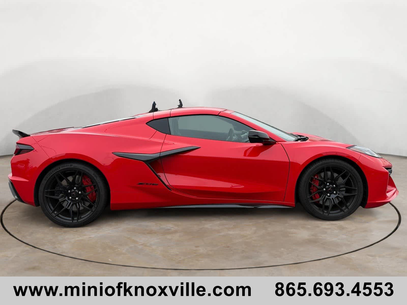 Used 2025 Chevrolet Corvette Z06 w/ Battery Protection Package RWD image 3